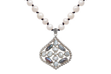 Load image into Gallery viewer, Tahitian Baroque Necklace