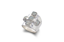 Load image into Gallery viewer, Druzy Square Cross Ring