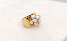 Load image into Gallery viewer, Gold Pearl Cluster Ring