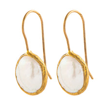Load image into Gallery viewer, Gold Keshi Pearl Earrings