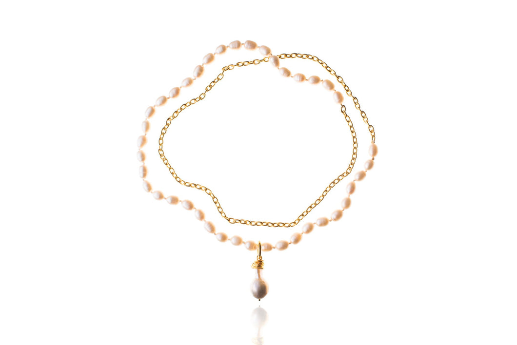 Long Pearl Gold Chain Necklace
