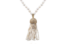 Load image into Gallery viewer, Seed Pearl Gold Necklace
